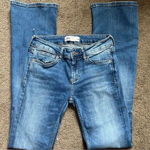 Zara Women's Classic Blue Straight Leg Jeans